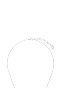 Bracciale in argento con un design delicato, dotato di moschettone e un'estensione con una piccola etichetta ovale. Texture semplice ed elegante.