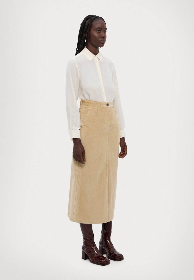 WEEKEND MaxMara GHIOTTO - Dolgo krilo - beige