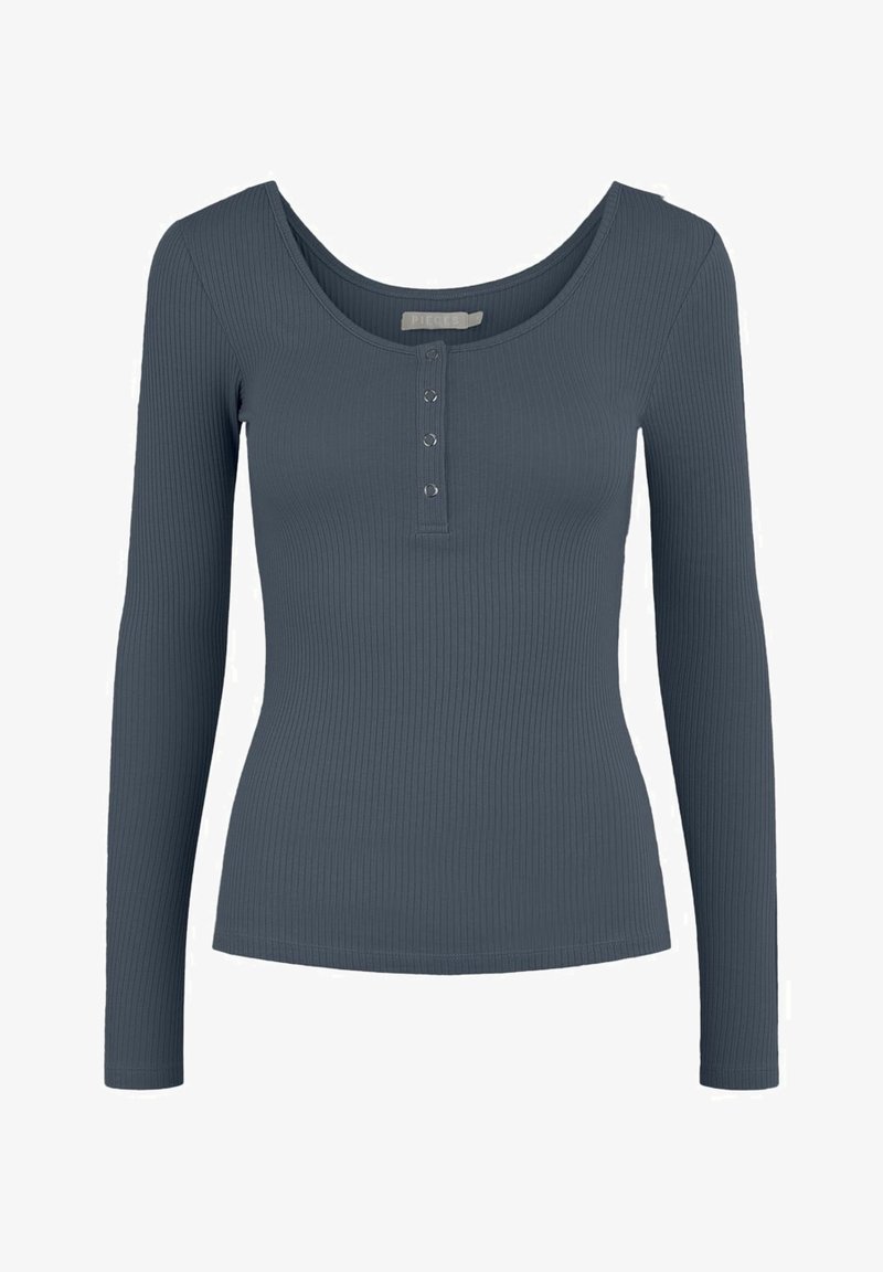 Haut à manches longues côtelé en gris foncé, avec un col rond et une patte de boutonnage à trois boutons à l'avant. Texture lisse sur l'ensemble.