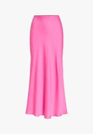 Sterk rosa sateng midiskjørt med figursydd midje og lett utvidelse mot kanten, glatt og blankt stoff, uten mønstre eller pynt.