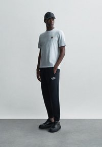 Maison Kitsuné FOX HEAD REGULAR TEE - Basic T-shirt - light grey melange