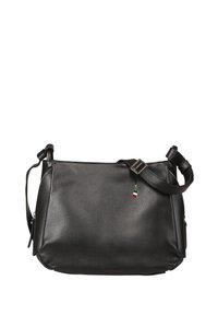 Zwarte leren schoudertas met een getextureerd oppervlak, verstelbare riem, bovenste ritssluiting en een klein charm met de Italiaanse vlag.