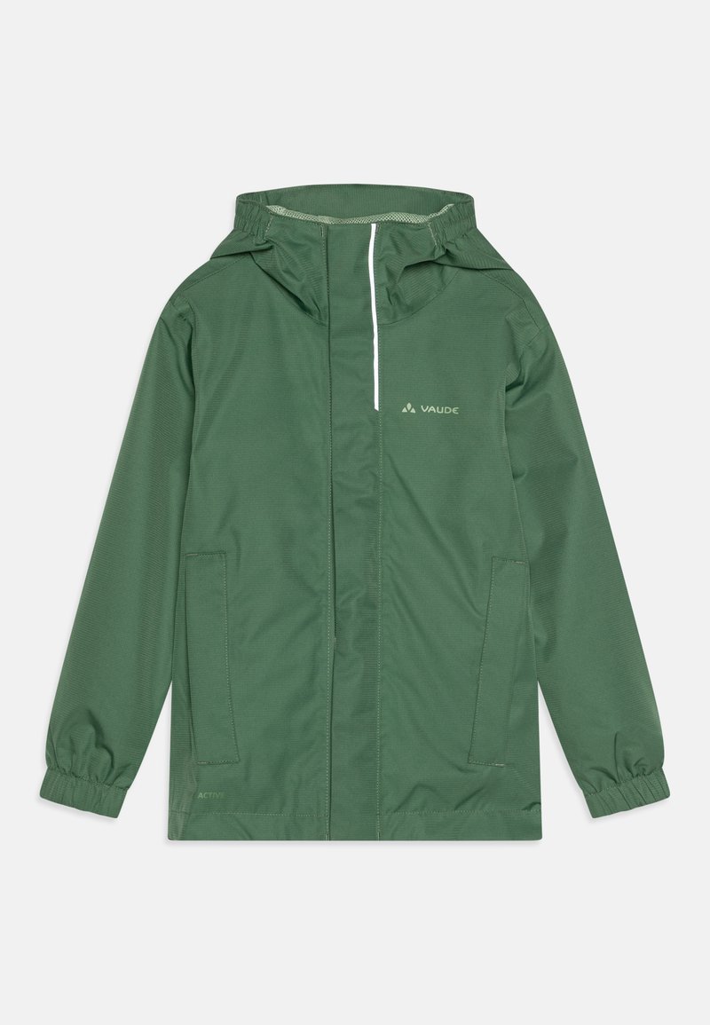 Zelena vodoodporna jakna z zadrgo spredaj, elastičnimi manšetami, dvema stranskima žepoma in odsevnimi detajli logotipa. Gladka tekstura z kapuco.