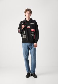 HUGO DANWYLL - Sudadera - black