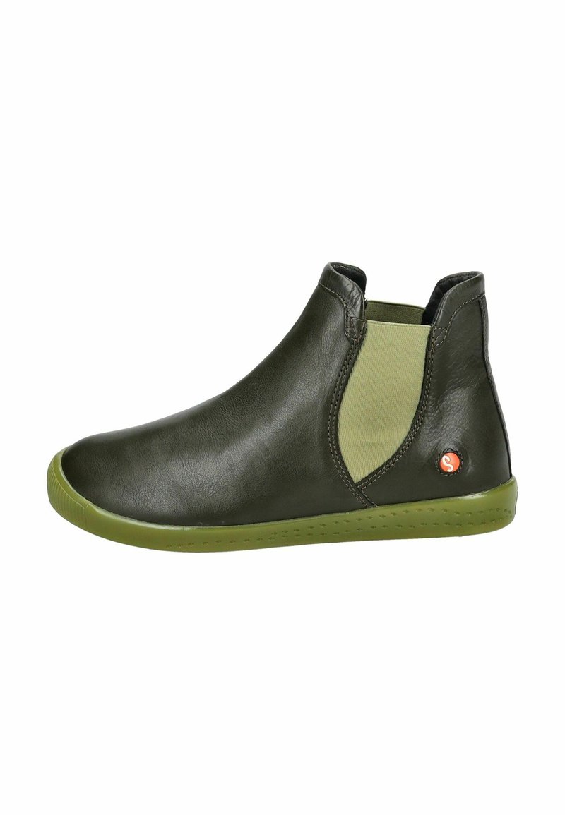 Botines verdes con parte superior de cuero, paneles laterales elásticos y suela de goma con una superficie texturizada y acento de logo.