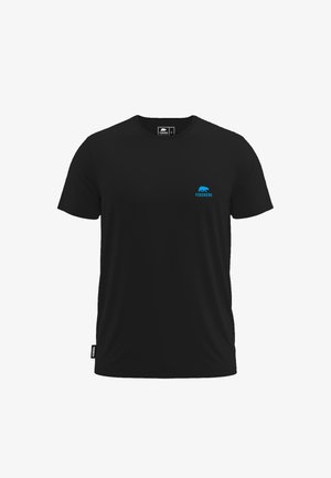 T-shirt nera in misto cotone, con un piccolo logo di un orso blu e la scritta "FORSBERG" sul lato sinistro del petto. Maniche corte e scollatura tonda.
