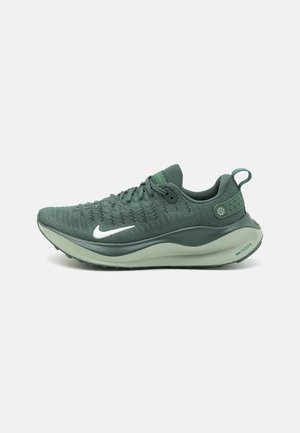 REACTX INFINITY  - Apavi skriešanai pa asfaltu - dark green