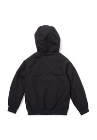Chaqueta negra con capucha de corte relajado, puños y cintura elásticos. Textura suave con un diseño limpio y minimalista sin herrajes visibles.