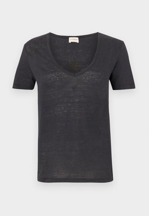 Mørkegrå t-shirt med kortærmer og V-hals, der har en let struktureret stof og en afslappet pasform. Minimalistisk design uden synlige logoer.