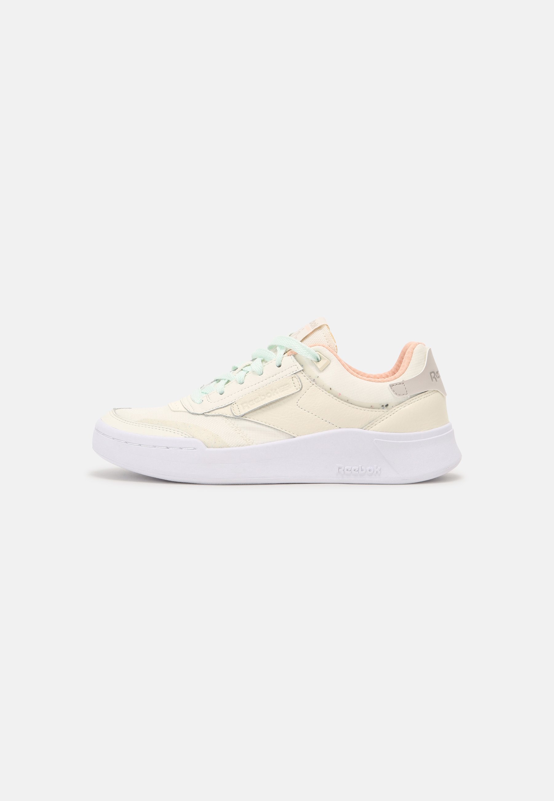 Reebok Classic CLUB C LEGACY - Sneakers laag - classic  white/chalk/sansto/wit - Zalando.nl