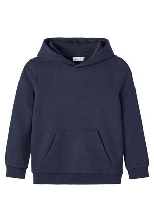 Granatowa dziecięca bluza z kapturem, długimi rękawami, przednią kieszenią kangurka oraz ściągaczami na mankietach i w dole.