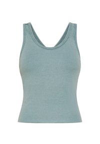 Top de tirantes acanalado en azul suave, con cuello redondo, tirantes anchos y una silueta ajustada. Hecho de un material ligero y elástico.