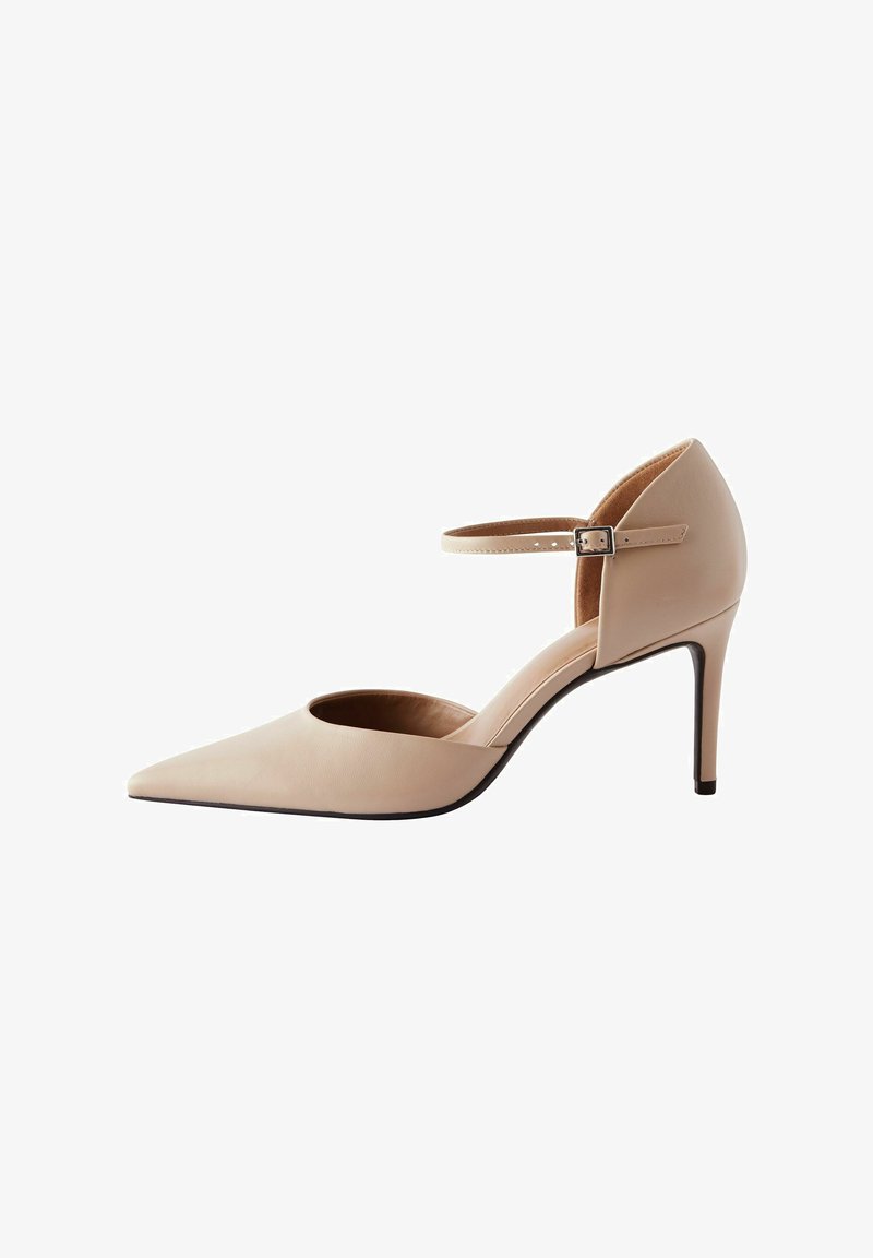 Next MARY JANE  - Klasszikus sarkú cipők - camel