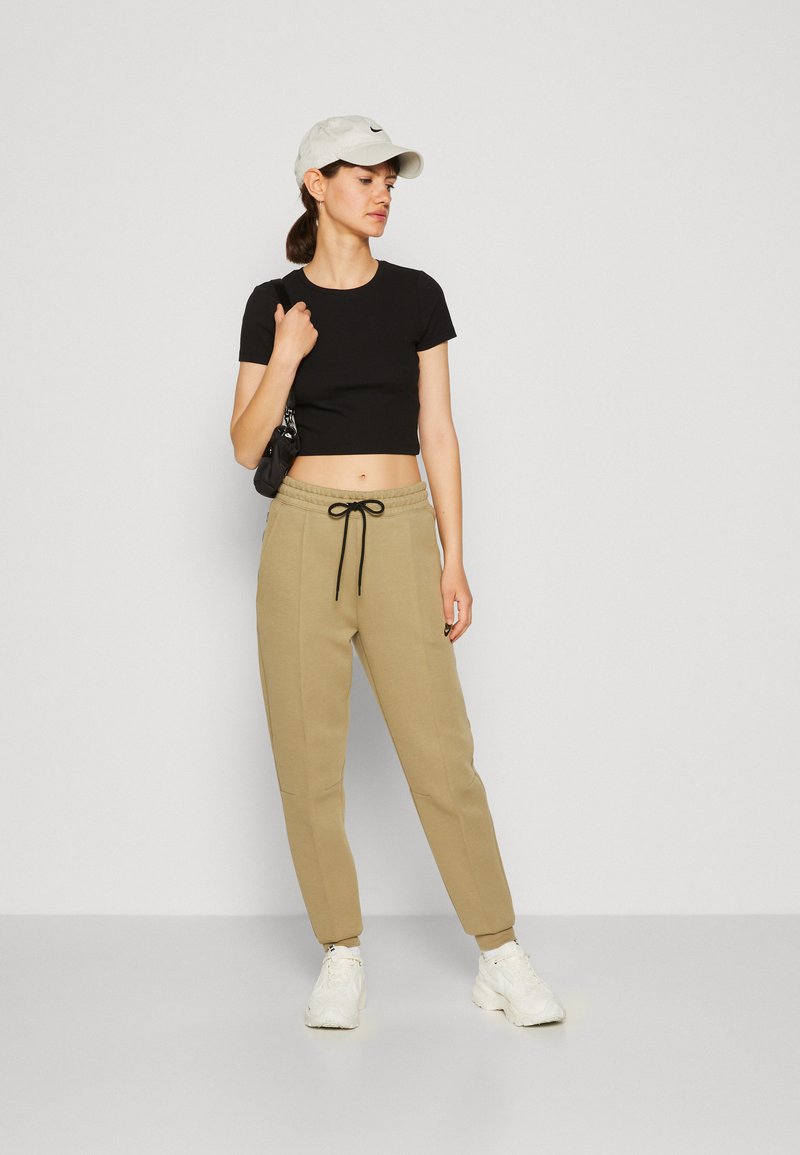 Nike Sportswear Pantalones deportivos - Imagen 2
