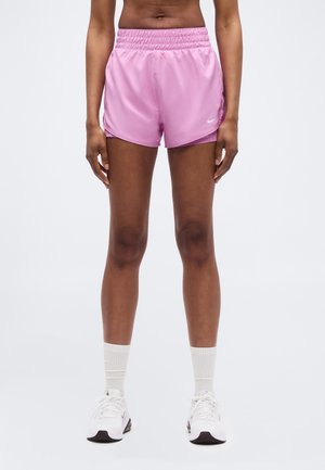 ONE SHORT - Korte broeken - light magenta/white