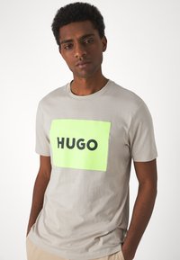 HUGO DULIVE - T-shirt print - light pastel grey