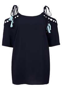 Blaues schulterfreies Oberteil mit Häkelverzierung, gebundenen Trägern und türkisfarbenen Quasten. Leicht, mit lockerem Sitz und weicher Textur.