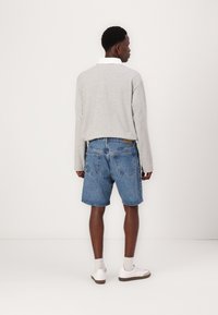 Thumbnail Image 4
