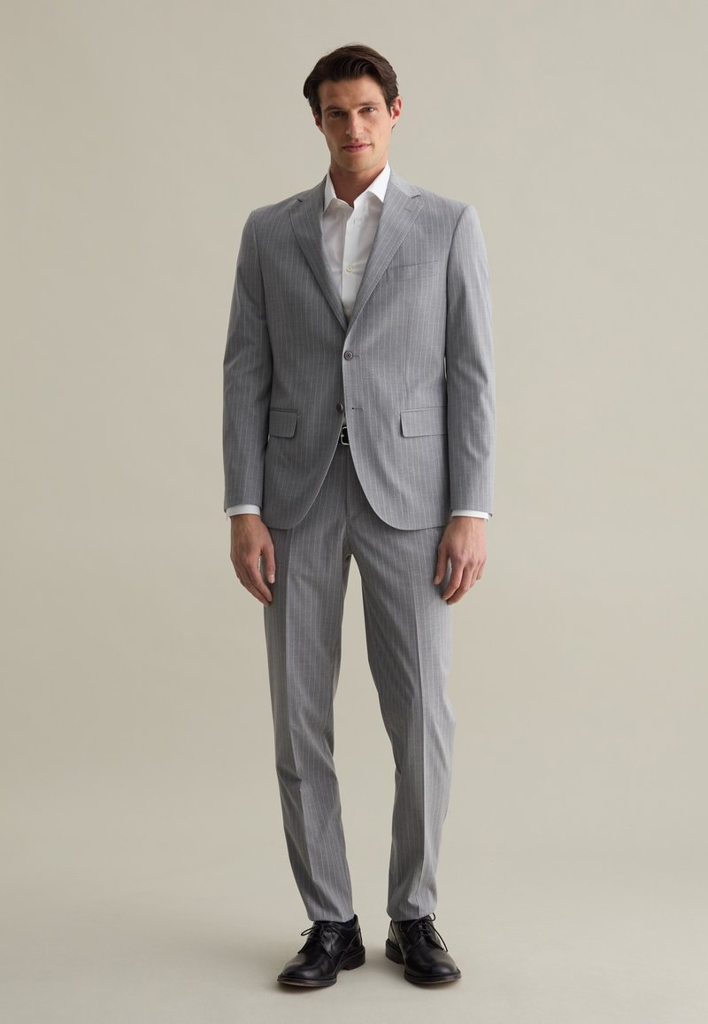 PIOMBO PINSTRIPED OUTFIT SET - Completo - light grey