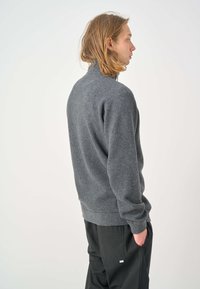 Cleptomanicx TROYER NOITCH - Strickpullover - heather lava smoke