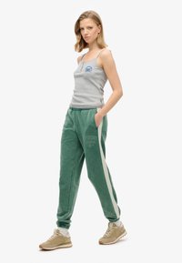Superdry & Co - Spodnie treningowe