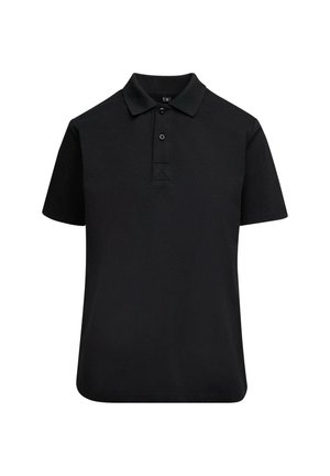 Musta polo-paita, joka on valmistettu puuvillasta. Tässä on klassinen kaulus, lyhyet hihat ja napitus, jossa on pieni X-ommelyksitys.