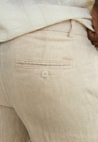 Jack & Jones Short - crockery