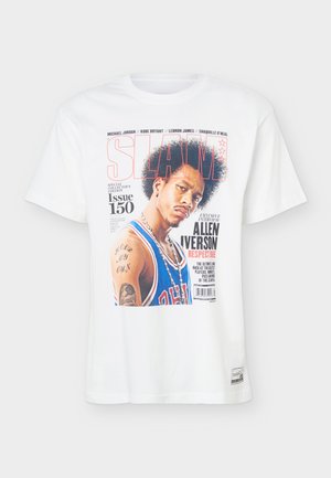 Mitchell & Ness, SLAM COVER TEE ALLEN IVERS0N PHILADELPHIA 76ERS - Ρούχα για κλαμπ - white