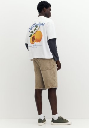 PULL&BEAR, STWD WITH PEACH GRAPHIC - T-SHIRT - T-shirt imprimé - white