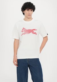 Icecream HALFTONE RUNNING DOG - Print T-shirt - white