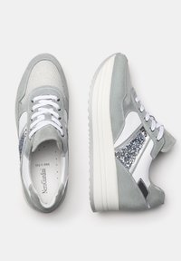 NeroGiardini Sneakersy niskie