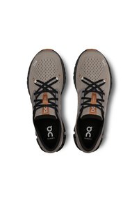 On CLOUD X 4 - Trainingsschuh - fog   black