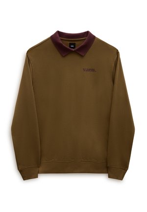 Polo de manga larga color verde oliva con cuello burdeos oscuro y pequeño logotipo de Vans en la parte superior izquierda del pecho.