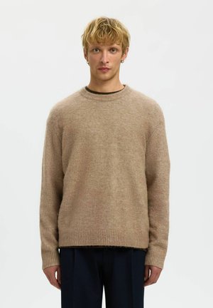 SLHRAI BRUSHED RELAXED CREW NECK - Striktrøje - walnut