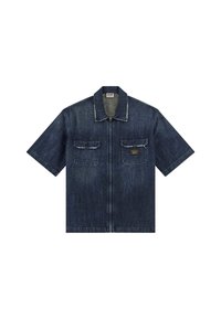 Camicia in denim a maniche corte di un blu indaco scuro, con due tasche sul petto e colletto a punte. Cuciture visibili e vestibilità comoda.