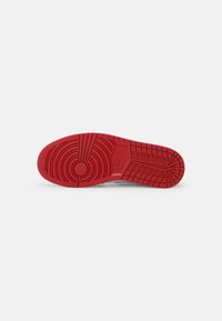 Jordan AIR JORDAN 1 MID - Visoke tenisice - white/gym red/black