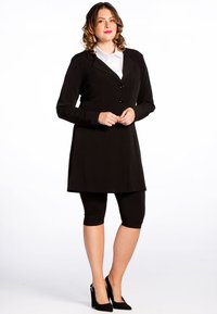 YOEK RADHOSEN - Shorts - black