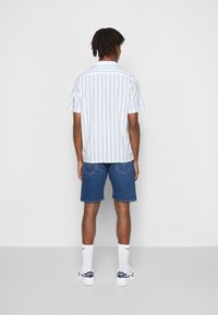 Levi's® CLASSIC CAMPER - Camisa - yaro skyway