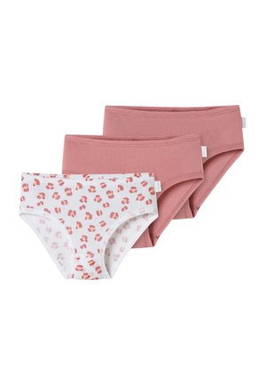 Dreierpack Baumwollslips: einer in Weiß mit rosa und orangefarbenem Leopardenmuster, zwei einfarbig in staubigem Rosé aus einem glatten, dehnbaren Material.
