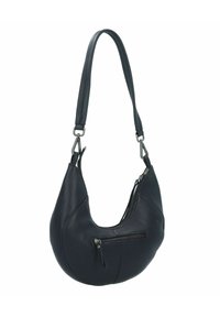 Bolso de hombro de cuero negro con forma de media luna, superficie texturada, correa ajustable y un bolsillo con cremallera en la parte frontal. Acentos de herrajes en tono plateado.