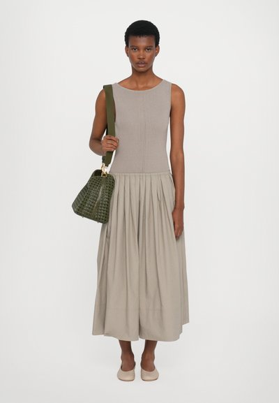 Elleme BOOMERANG WOVEN - Kabelka - olive green
