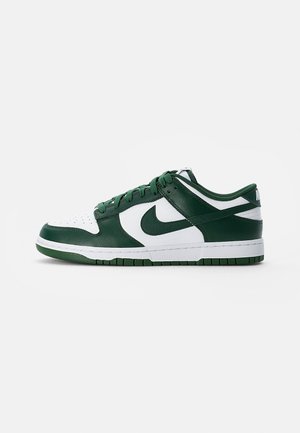 DUNK RETRO - Sneakers basse - white/team green-white-total orange