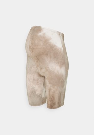Beige en witte tie-dye knielange stretchshorts met een gladde textuur en een aansluitend ontwerp.