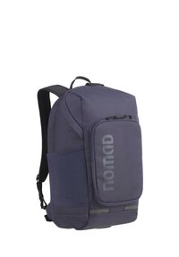 Rugzak in donkerblauwe stof met een strak ontwerp, voorzien van een voorzak met rits, zijnetzak en verstelbare gewatteerde schouderbanden.