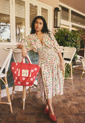 Cath Kidston, POLKA DOT LARGE MARKET TOTE . - Veľká kabelka - red