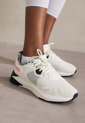 DISPERSE XT 3  - Training shoe - warm white/fast pink/black