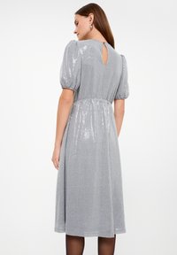 Greenpoint - Sukienka koktajlowa