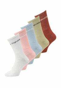 Fem par knæhøje strømper i hvid, lyserød, blå, grøn og rød. Ribbet tekstur med logo trykt øverst. Materiale af bomuldsblanding.