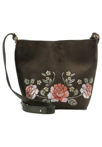 Hobo-taske i mørkegrøn kunstmocka med broderede rosa og hvide roser samt blomsterdetaljer; har en justerbar strop og messingbeslag.