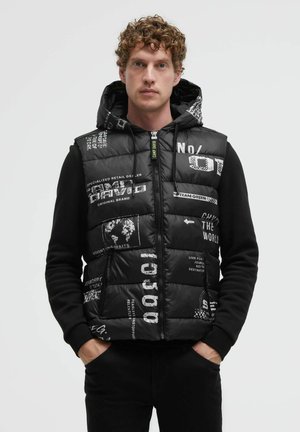 Camp David, CAMP DAVID STEPPWESTE MIT KAPUZE UND ALL OVER PRINT - Waistcoat - black